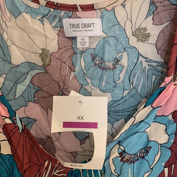 True Craft NWT🔥DEAL floral print , tiered ruffle/shirred dress, size 4X - Picture 4 of 6